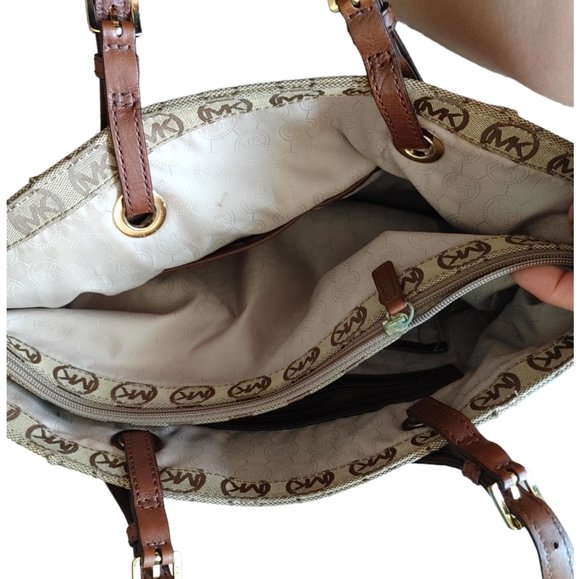 Michael Michael Kors Monogram Canvas with Leather Shoulder Tote Bag - Picture 3 of 16